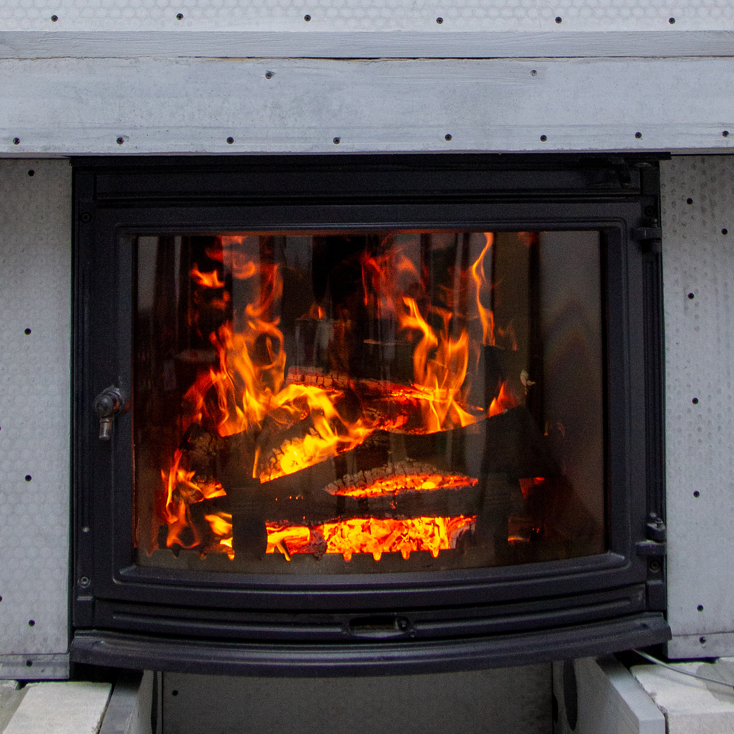 Установка каминной топки Jotul i 18 Panorama